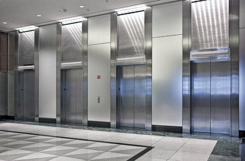 В поисках подходящего лифта: лучшая лифтовая компания Катара на 2023 год